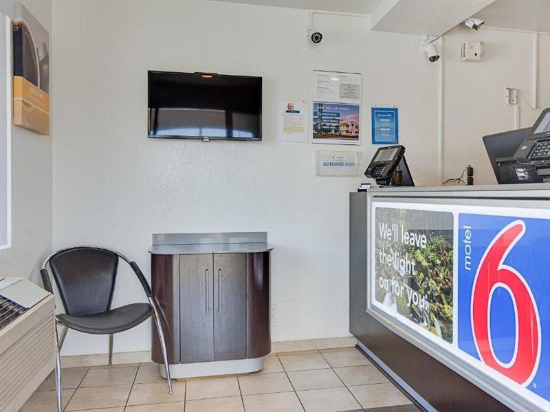 Motel 6-Kelso, Wa - Mt. St. Helens Extérieur photo