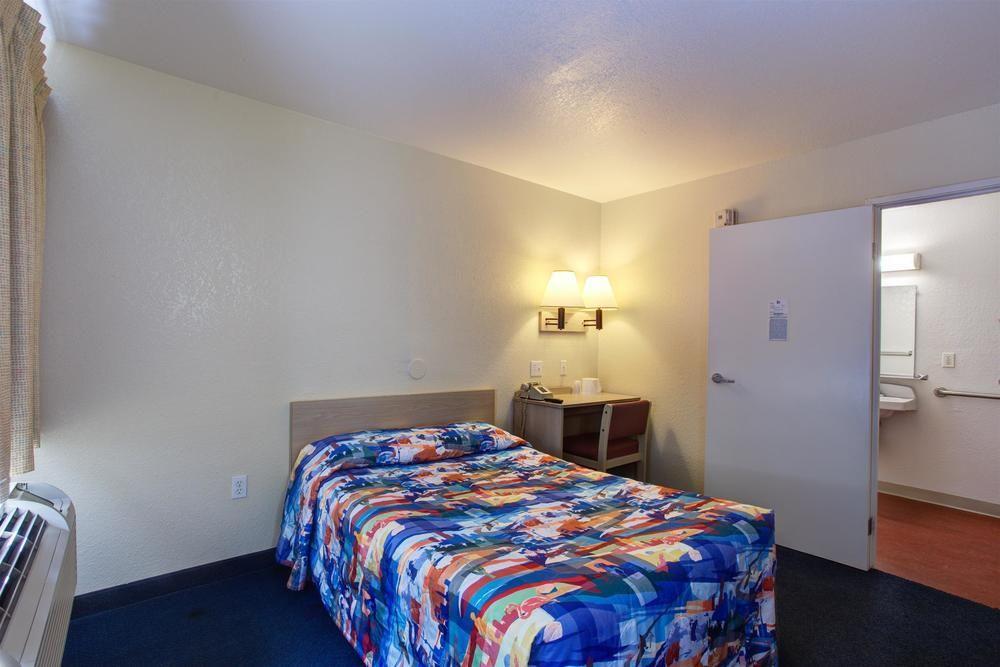 Motel 6-Kelso, Wa - Mt. St. Helens Extérieur photo
