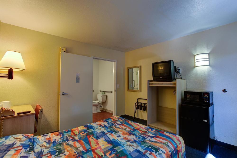 Motel 6-Kelso, Wa - Mt. St. Helens Extérieur photo