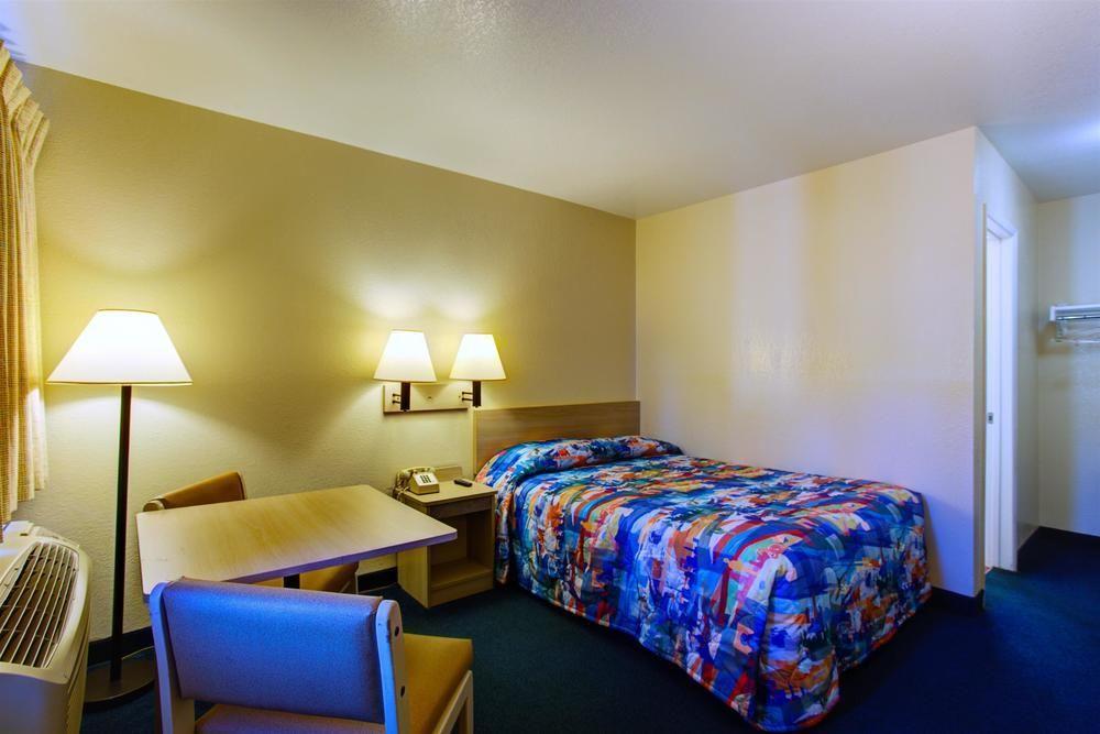 Motel 6-Kelso, Wa - Mt. St. Helens Extérieur photo