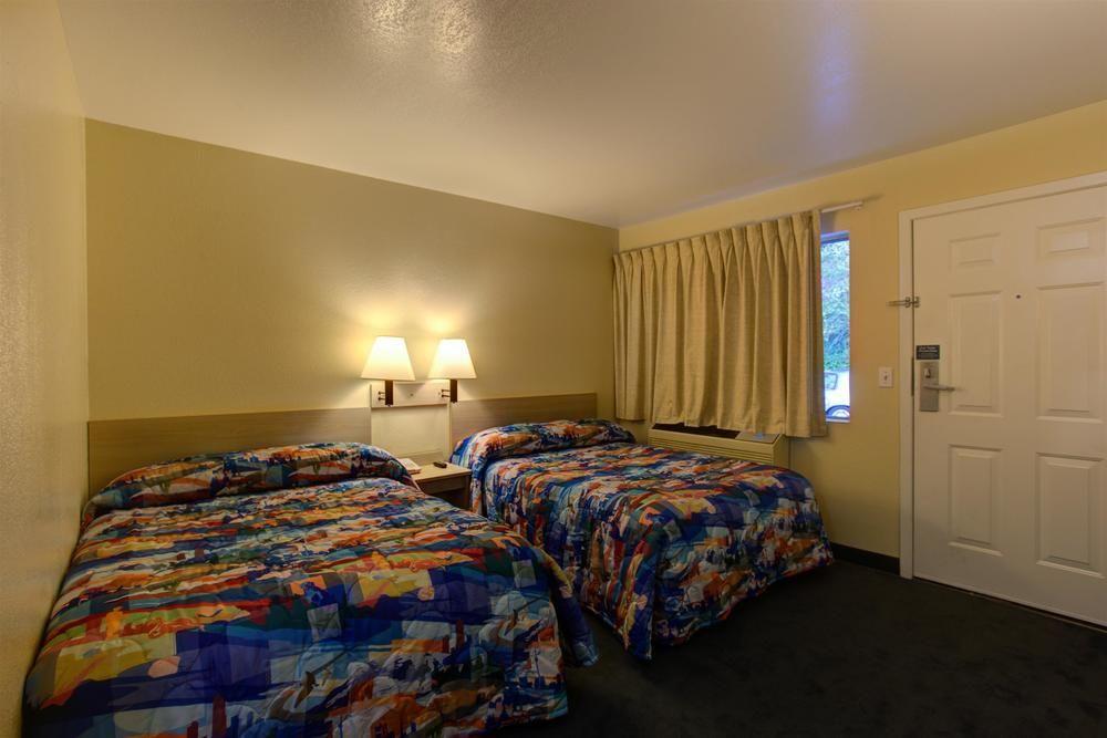 Motel 6-Kelso, Wa - Mt. St. Helens Extérieur photo