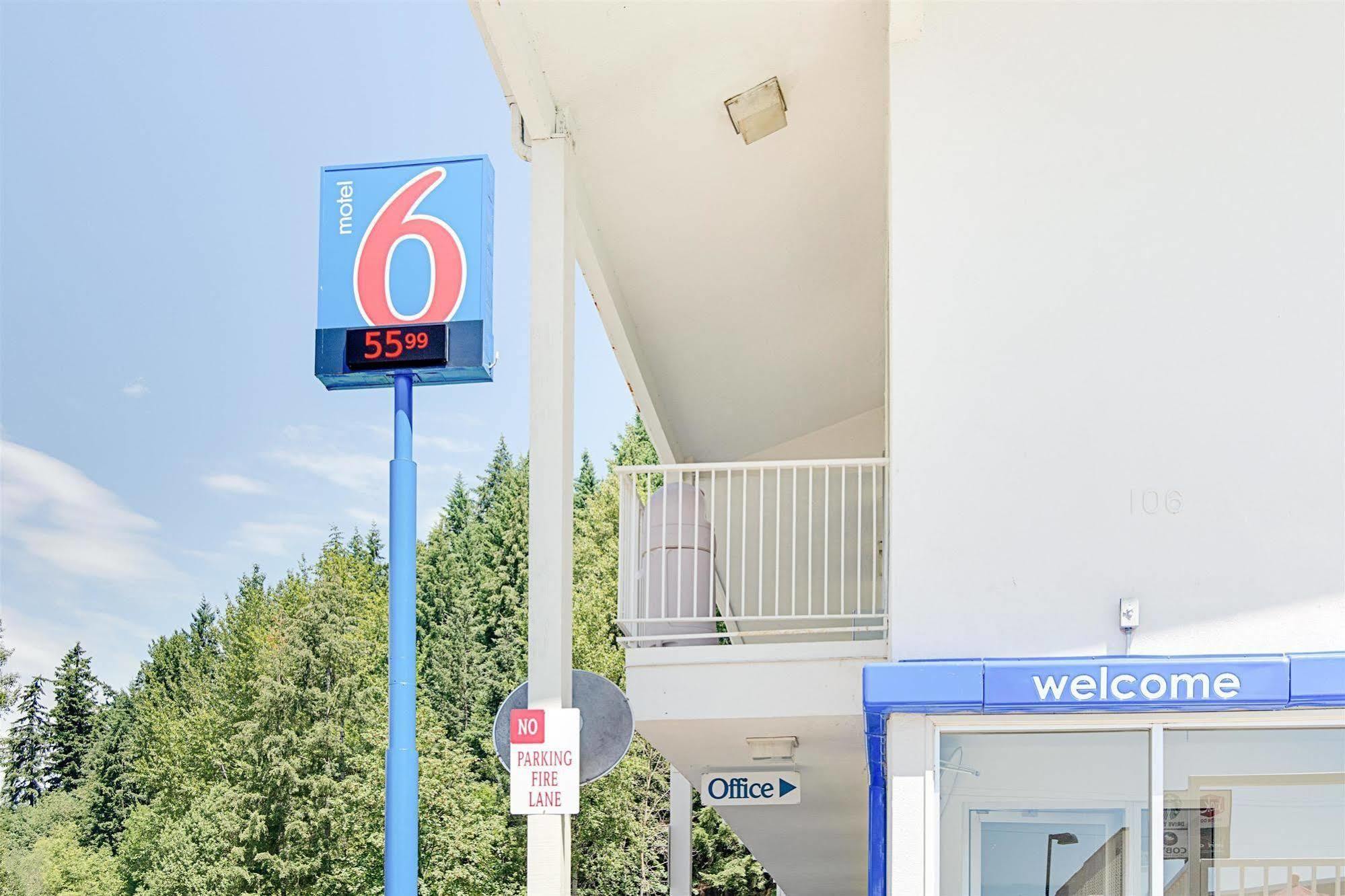 Motel 6-Kelso, Wa - Mt. St. Helens Extérieur photo