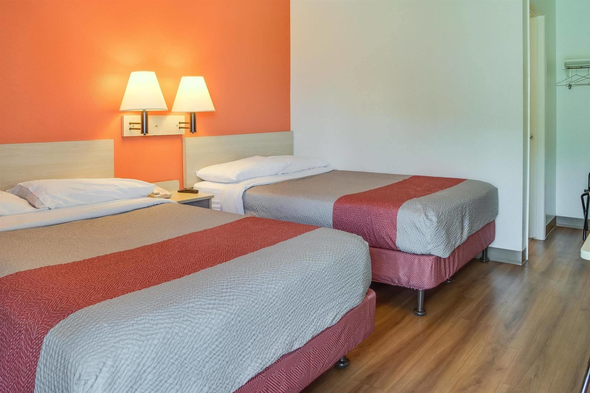 Motel 6-Kelso, Wa - Mt. St. Helens Extérieur photo