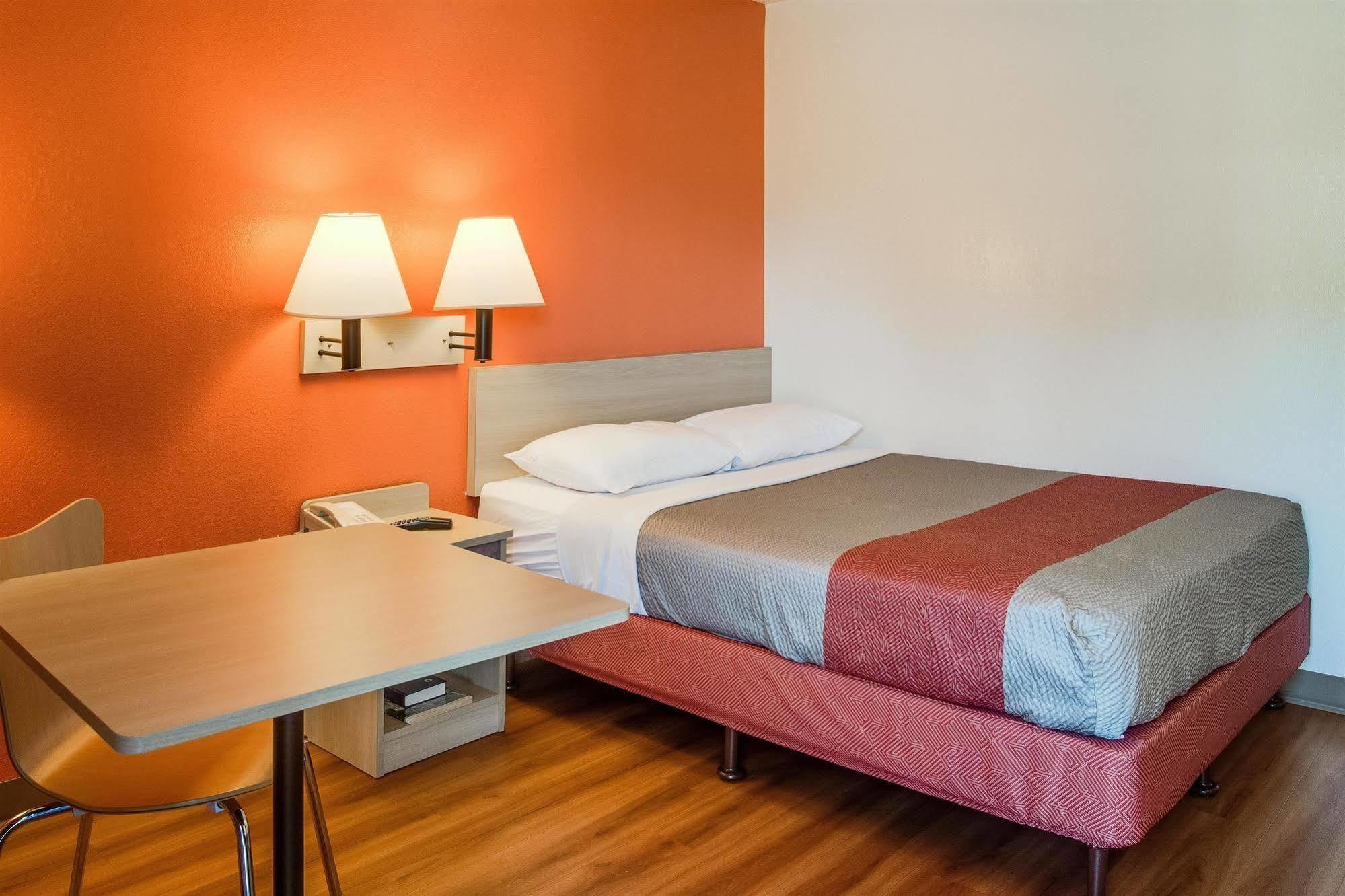 Motel 6-Kelso, Wa - Mt. St. Helens Extérieur photo