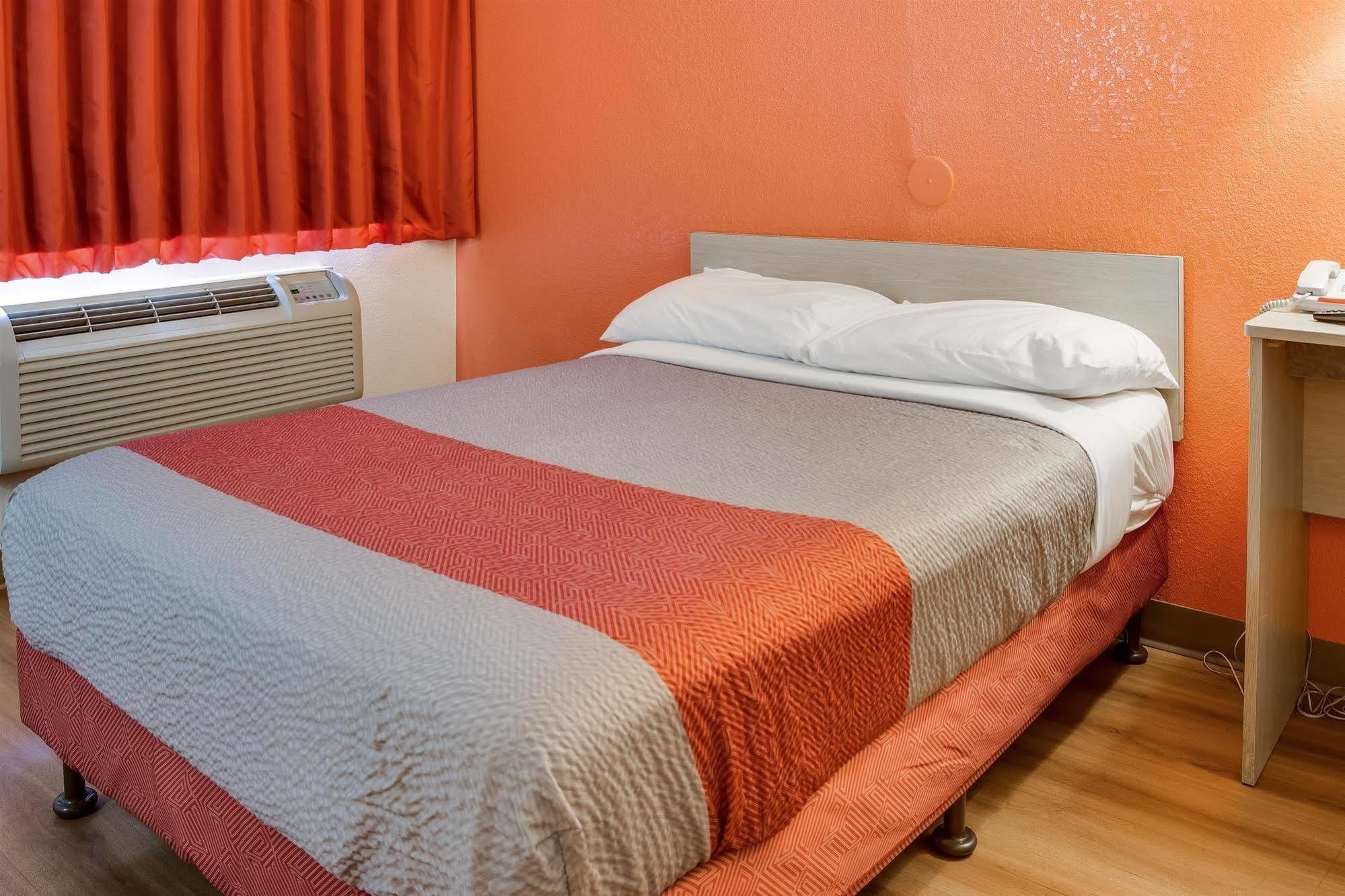 Motel 6-Kelso, Wa - Mt. St. Helens Extérieur photo